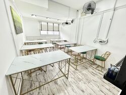 709 ANG MO KIO AVENUE 8 (D20), Shop House #494571611